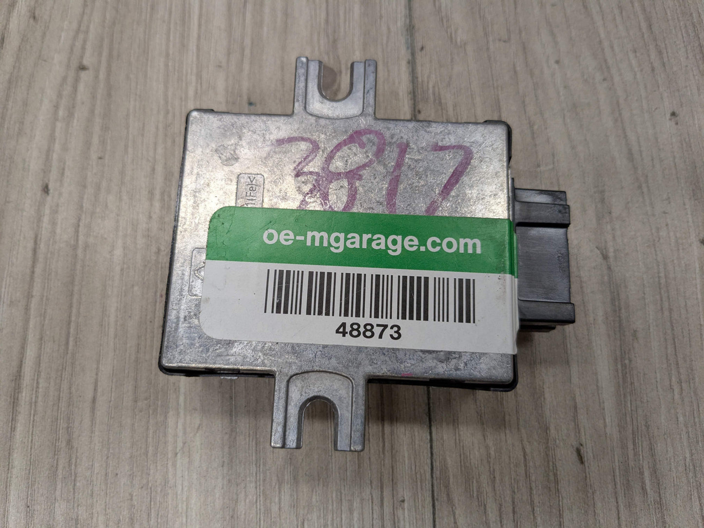 17-24 OEM BMW G01 G05 G12 G20 G22 G42 G30 G80 G82 Fuel Pump Control Module Unit