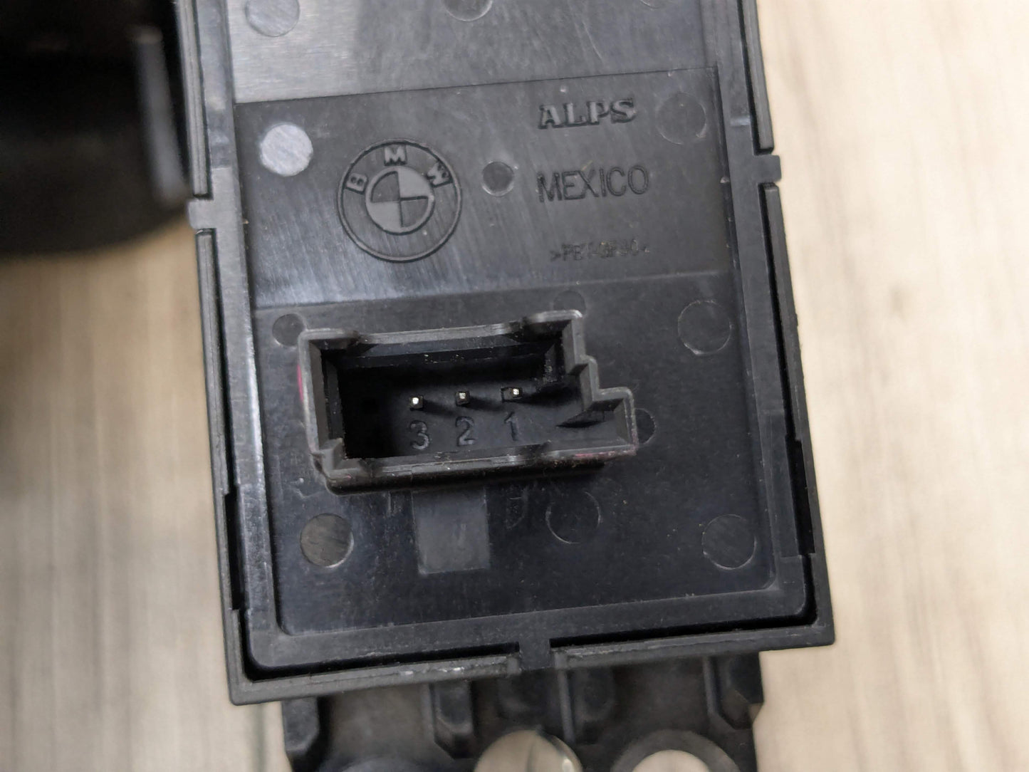 OEM BMW F90 M5 G30 G01 X3 G02 X4 F97 F98 Parking Brake Auto Hold Switch BLACK