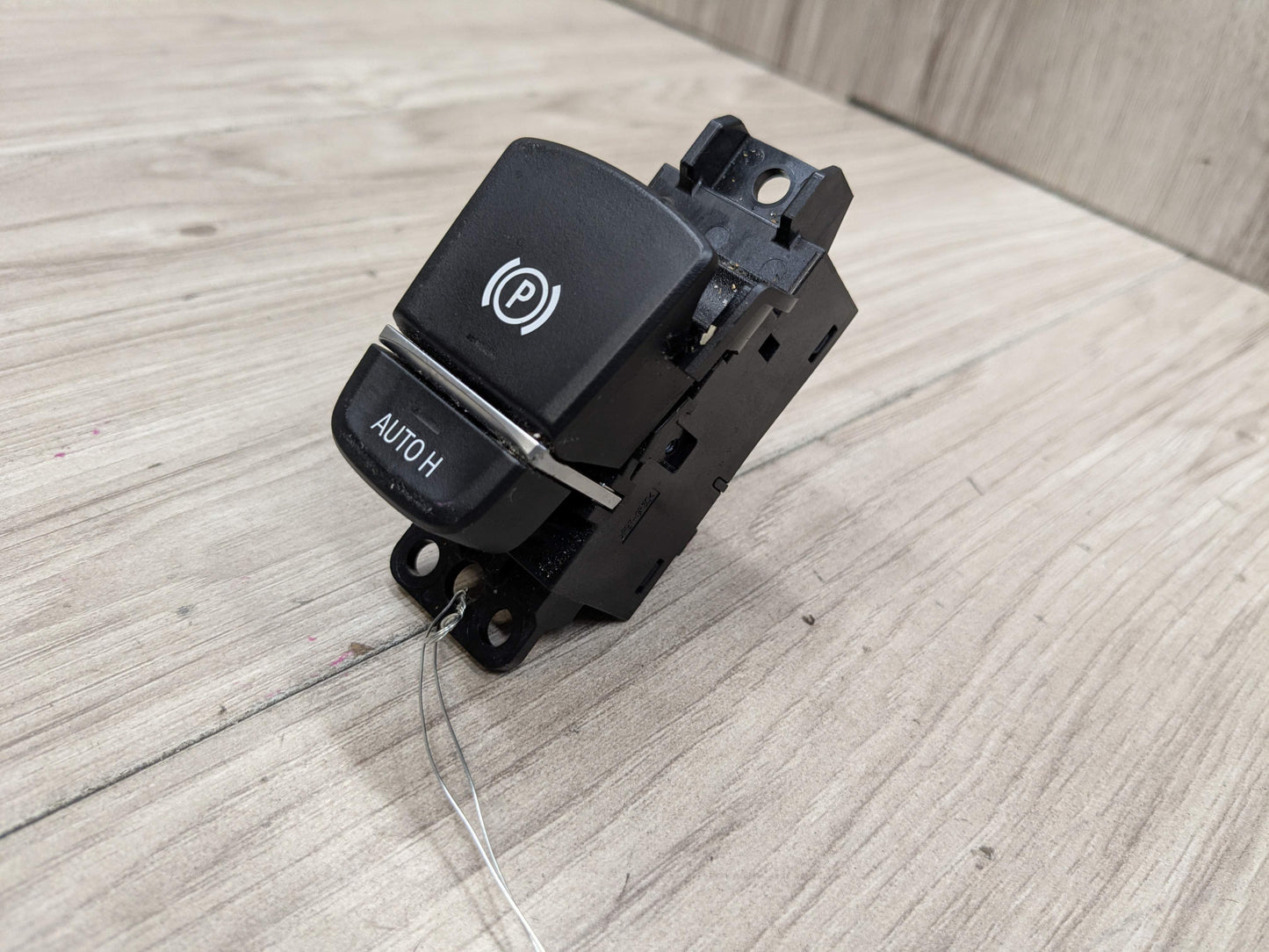 OEM BMW F90 M5 G30 G01 X3 G02 X4 F97 F98 Parking Brake Auto Hold Switch BLACK