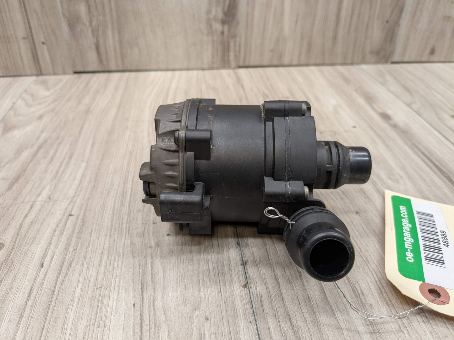18-21 OEM BMW G01 G02 X3 X4 30 M40 Engine B46 B58 Auxiliary Cooling Water Pump
