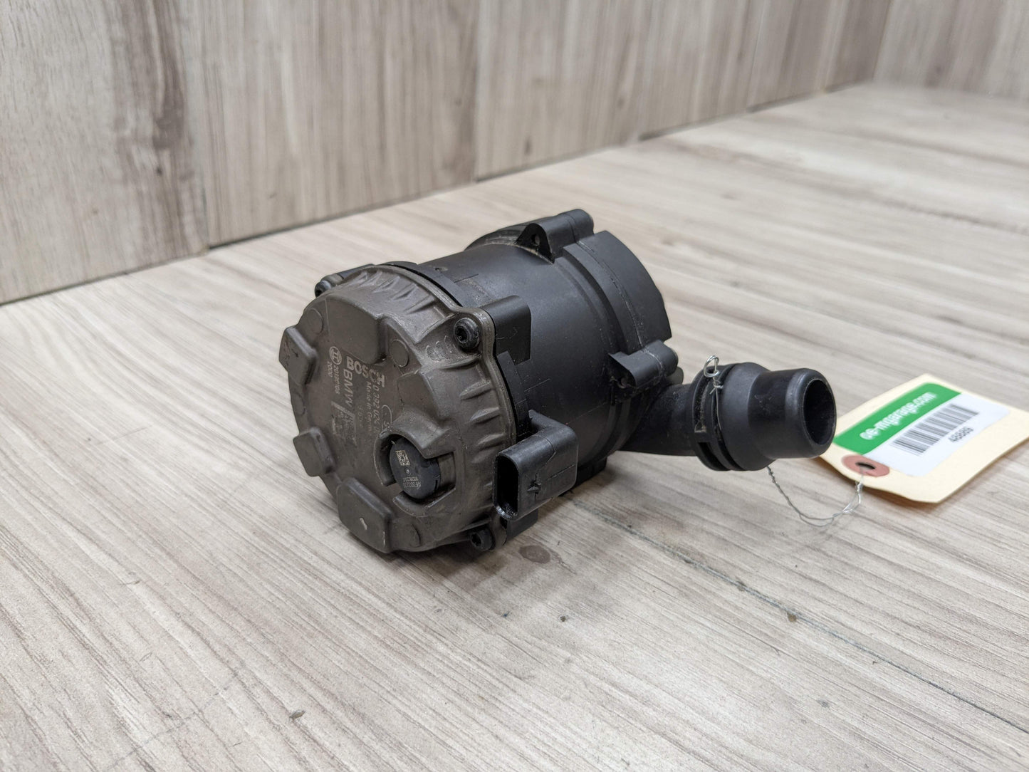 18-21 OEM BMW G01 G02 X3 X4 30 M40 Engine B46 B58 Auxiliary Cooling Water Pump