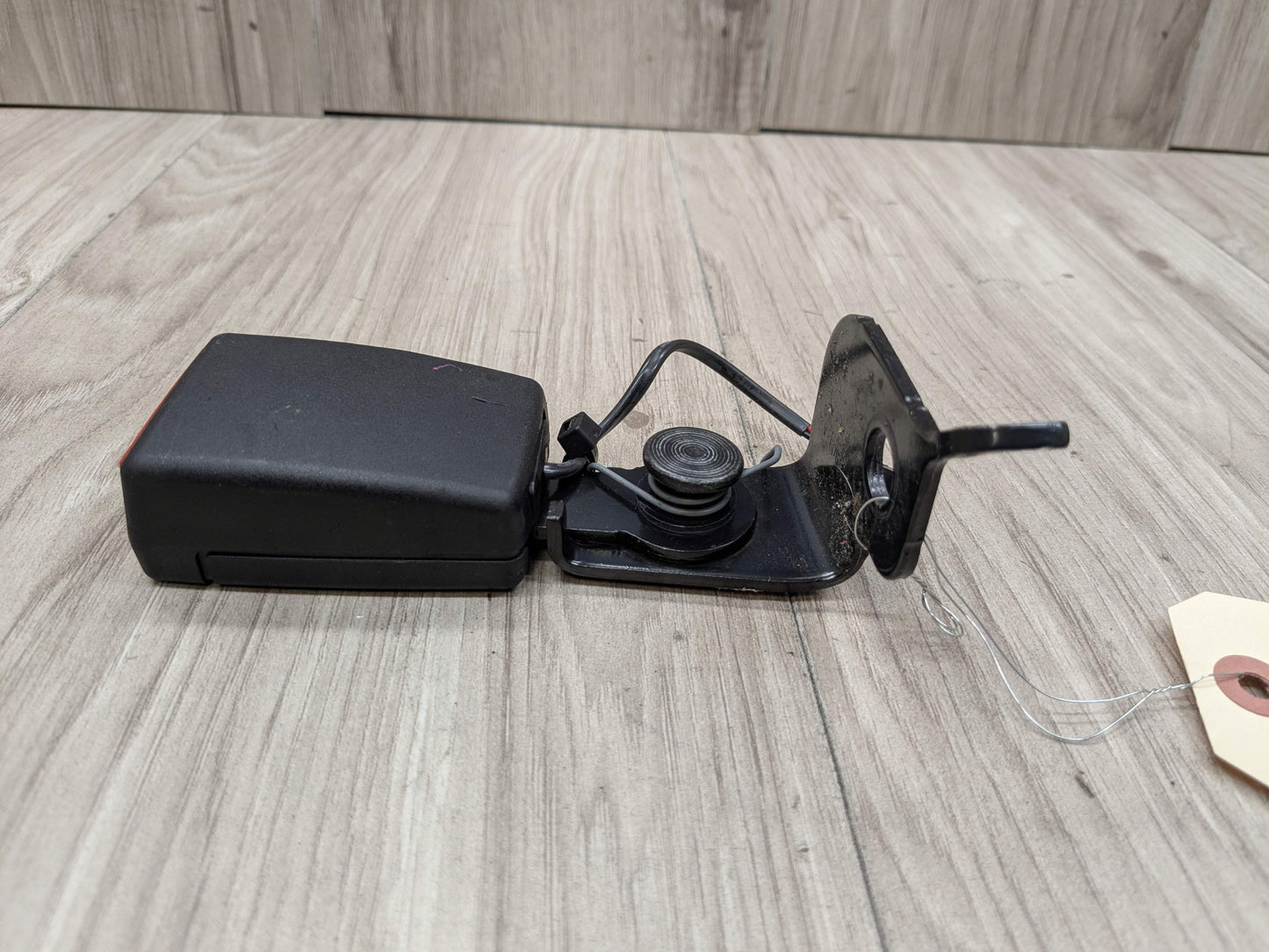 OEM BMW G01 G02 F97 F98 X3 X4 REAR Left Driver Side SeatBelt Seat Belt Buckle