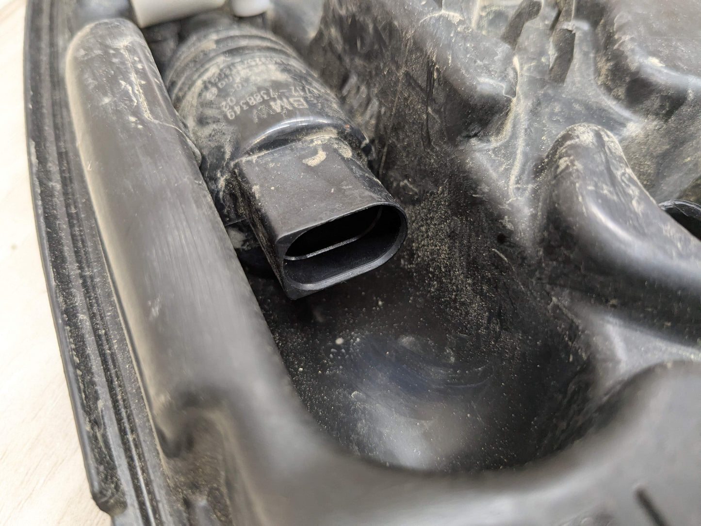 OEM BMW F97 F97 X3 X4 X3M X4M Windshield Wipe Washer Bottle Tank Reservoir