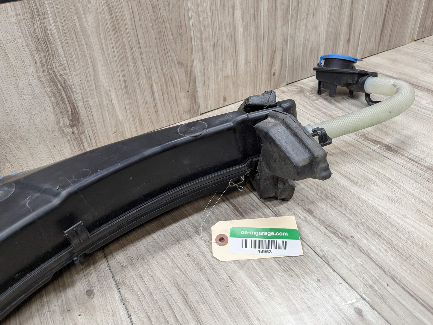 OEM BMW F97 F97 X3 X4 X3M X4M Windshield Wipe Washer Bottle Tank Reservoir