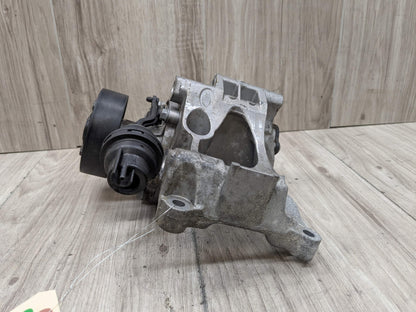 OEM BMW F22 F23 F30 G01 G02 230 330 X3 Engine B46 B48 Coolant Pump With Support