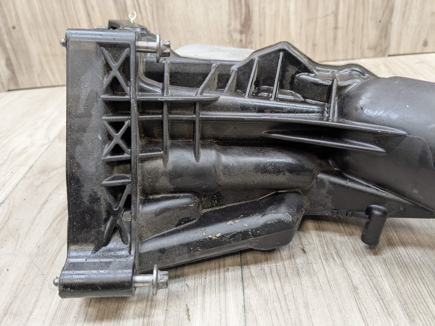 OEM BMW F22 F23 F33 G01 G20 G22 G26 G30 Engine Filter Oil Housing Cooler