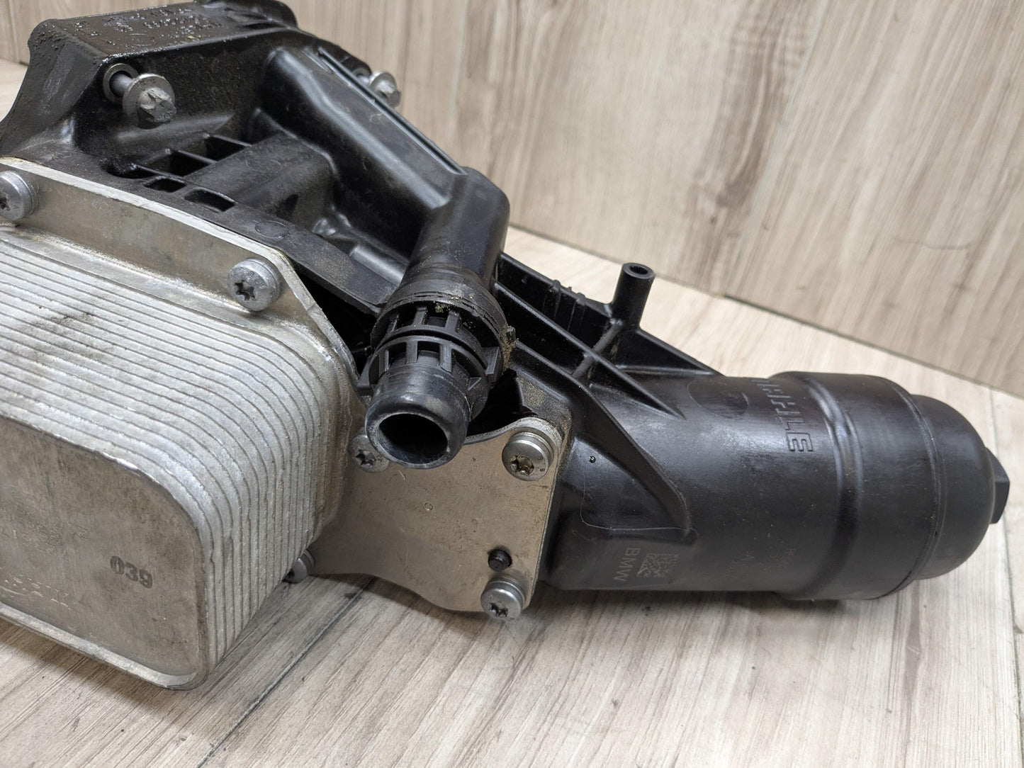 OEM BMW F22 F23 F33 G01 G20 G22 G26 G30 Engine Filter Oil Housing Cooler