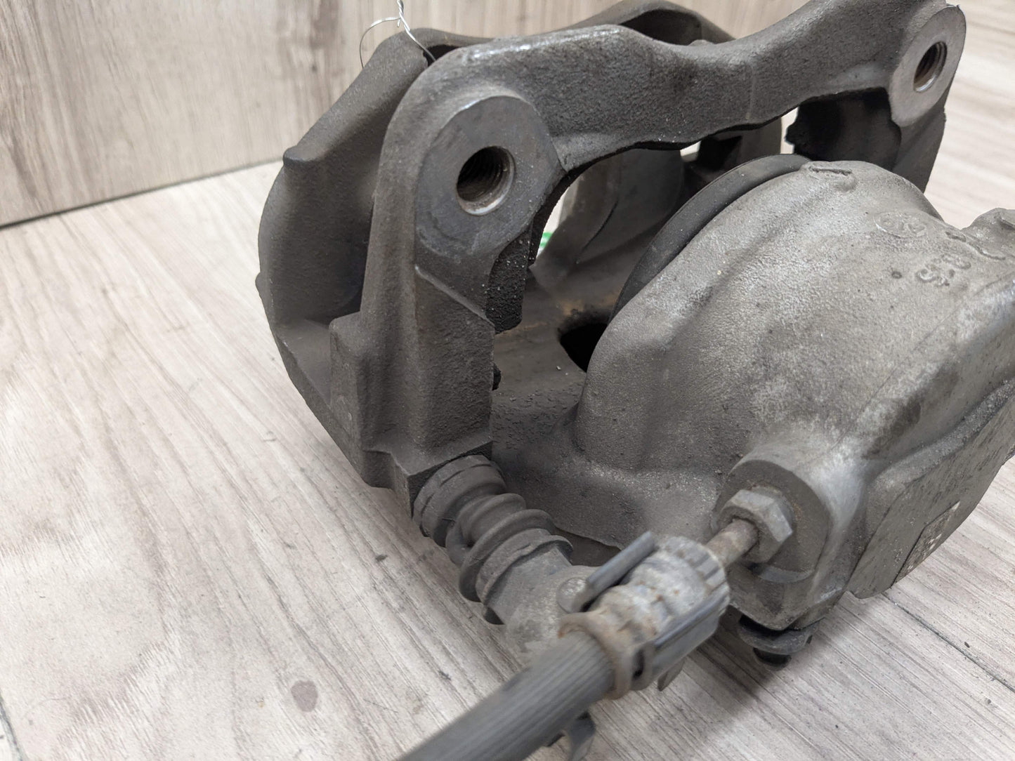 18-24 OEM BMW G01 G02 G20 G42 X3 230 330 B46 Front Right Passenger Brake Caliper