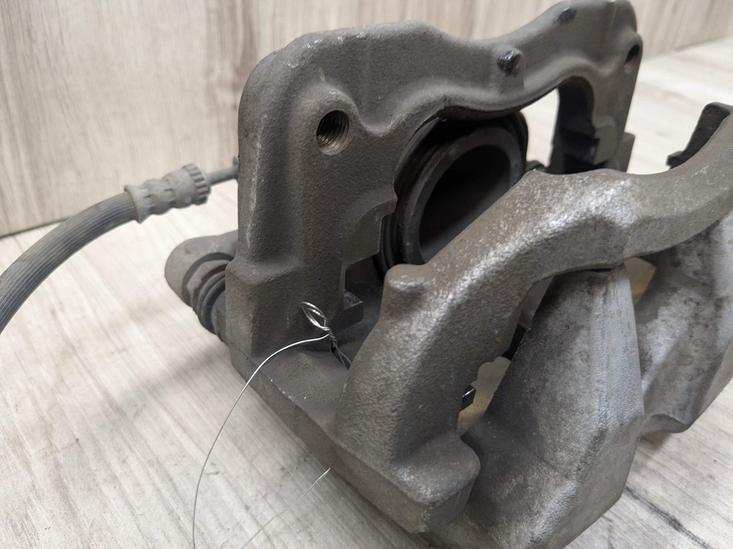 18-24 OEM BMW G01 G02 G20 G42 X3 30 230 330 B46 Front Left Driver Brake Caliper