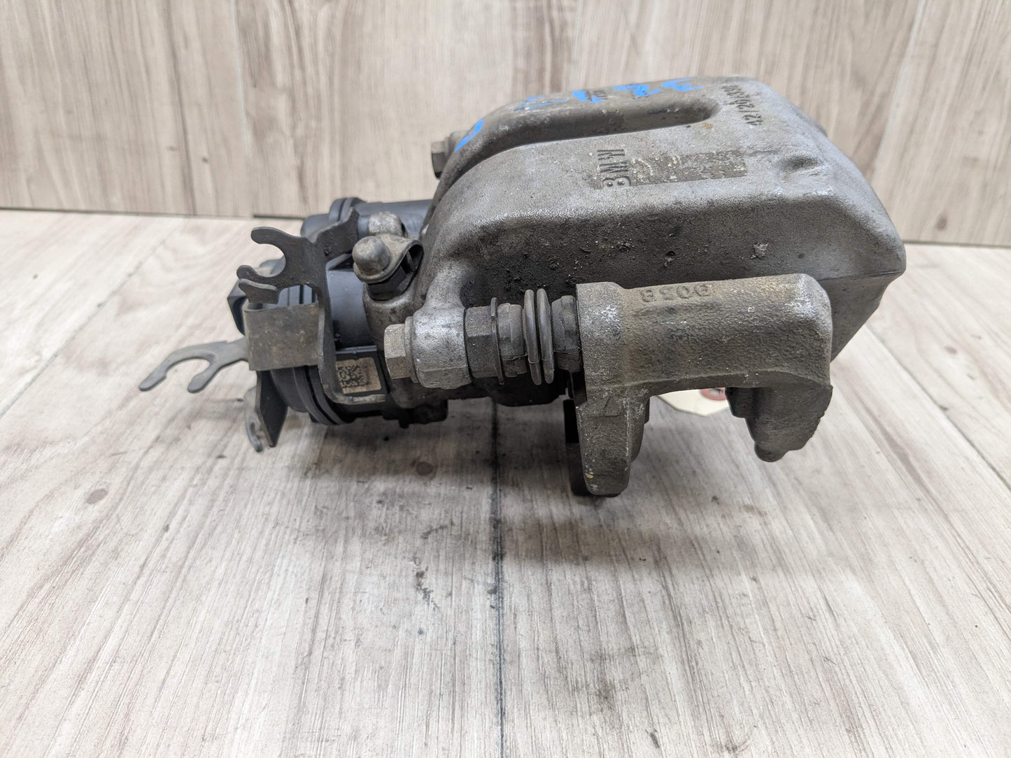 18-24 OEM BMW G01 G02 X3 X4 30i 30iX REAR Right Passenger Side Brake Caliper