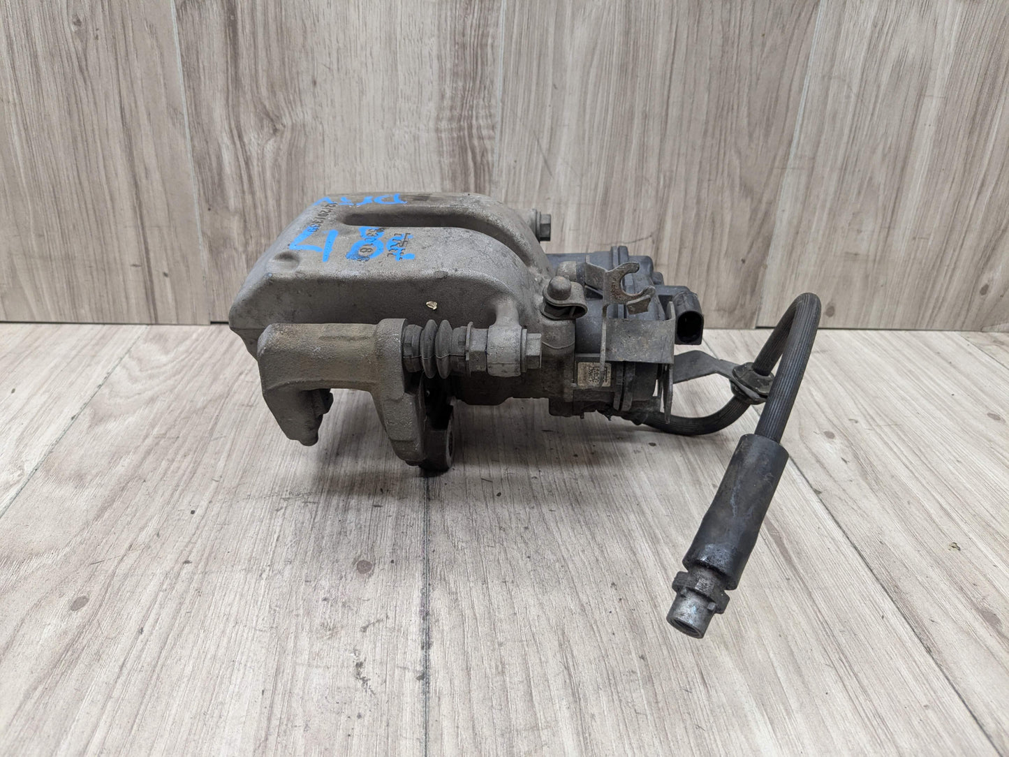 18-24 OEM BMW G01 G02 X3 30i 30iX B46 Rear Left Driver Side Brake Caliper