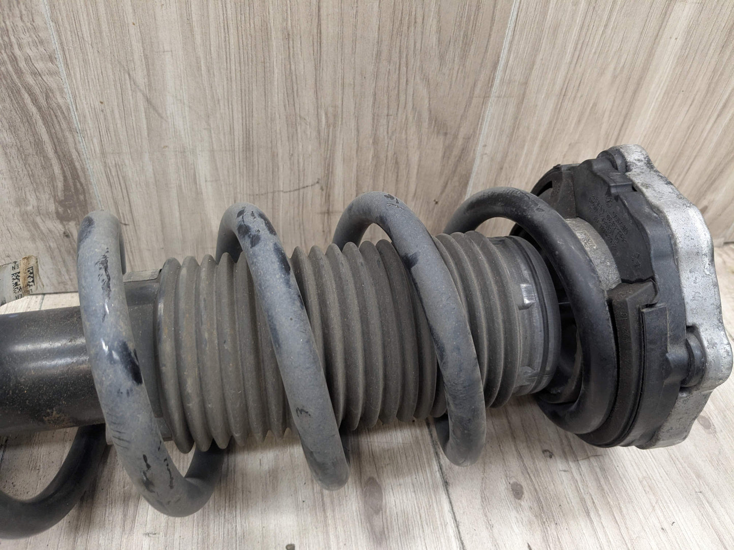 18-24 OEM BMW G01 X3 30i 30iX REAR Left or Right Spring Strut Shock Absorber