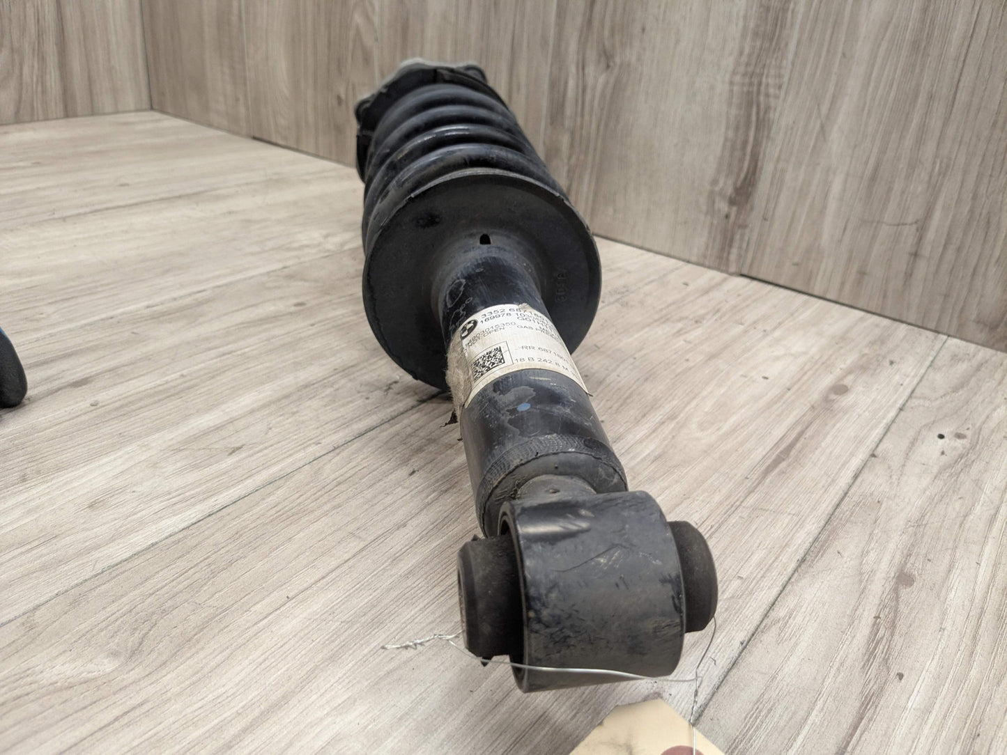 18-24 OEM BMW G01 X3 30i 30iX REAR Left or Right Spring Strut Shock Absorber