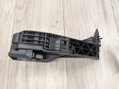 08-25 OEM BMW  E88 F22 F30 F32 Accelerator Gas Pedal and Sensor