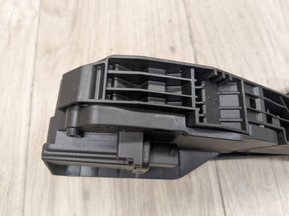 08-25 OEM BMW  E88 F22 F30 F32 Accelerator Gas Pedal and Sensor