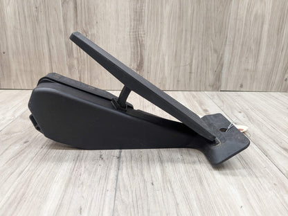 08-25 OEM BMW  E88 F22 F30 F32 Accelerator Gas Pedal and Sensor
