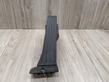 08-25 OEM BMW  E88 F22 F30 F32 Accelerator Gas Pedal and Sensor