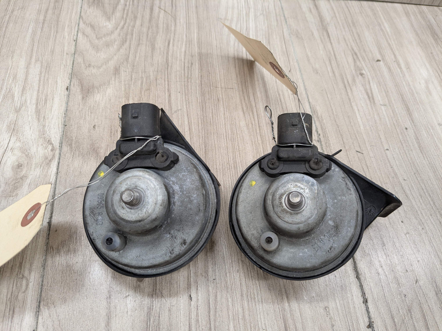 08-13 OEM BMW E82 E88 128i 135i Left Right Horn Signal Low Tone Pitch PAIR