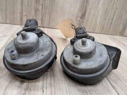 08-13 OEM BMW E82 E88 128i 135i Left Right Horn Signal Low Tone Pitch PAIR