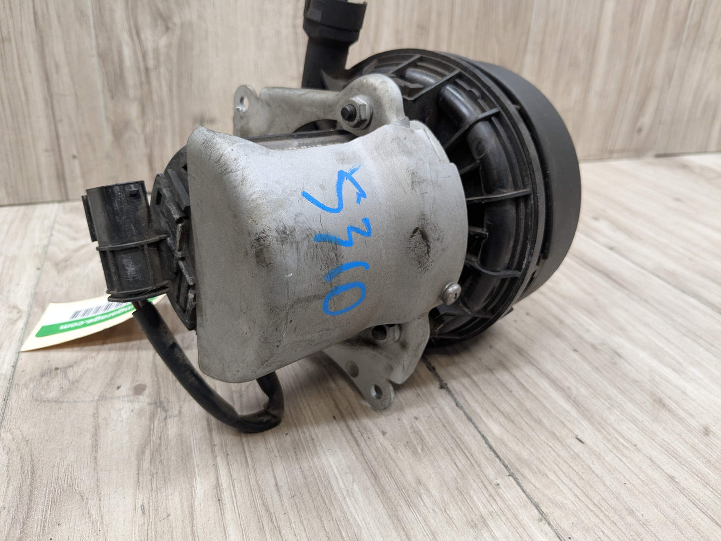 OEM BMW E65 E83 E85 X3 Z4 Engine M54 N60 Secondary Smog Air Injection Pump Motor