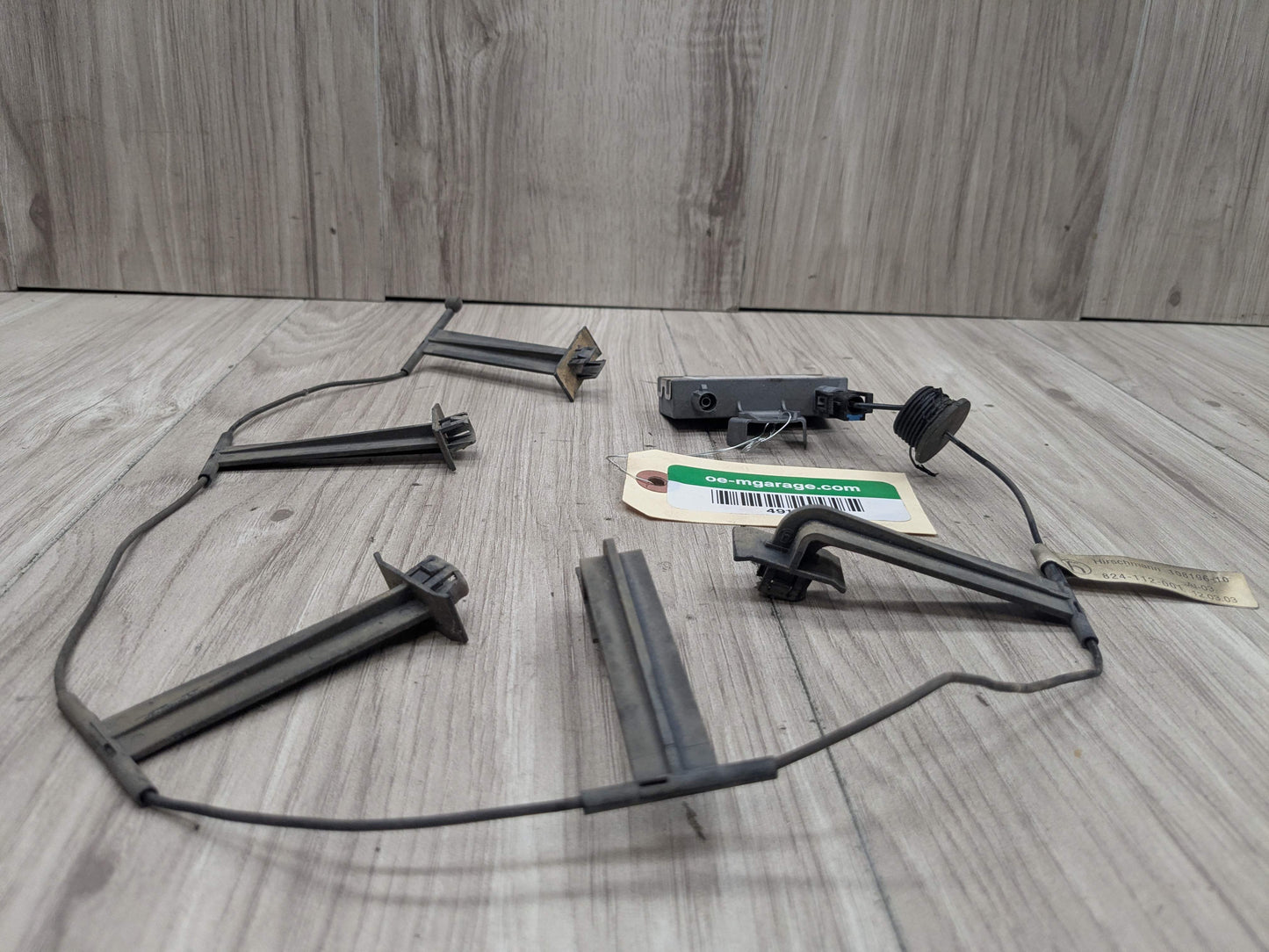 03-08 OEM BMW E85 Z4 Rear Bumper Radio Antenna Amplifier Booster Module