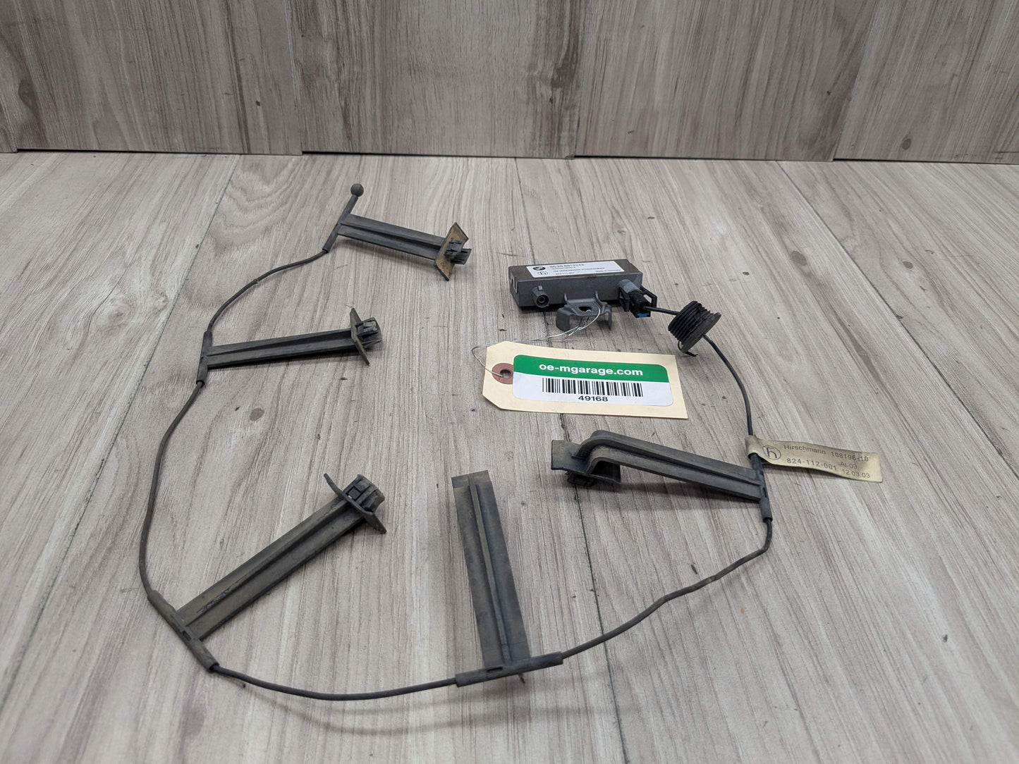 03-08 OEM BMW E85 Z4 Rear Bumper Radio Antenna Amplifier Booster Module