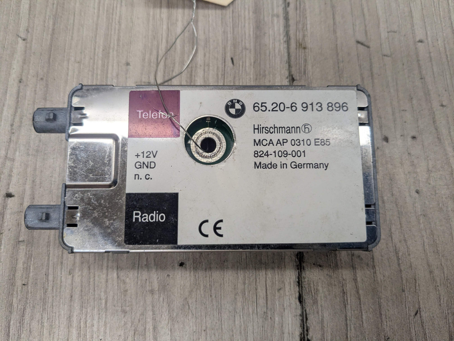 03-08 OEM BMW E85 E86 Z4 Radio Antenna Amplifier Module Unit