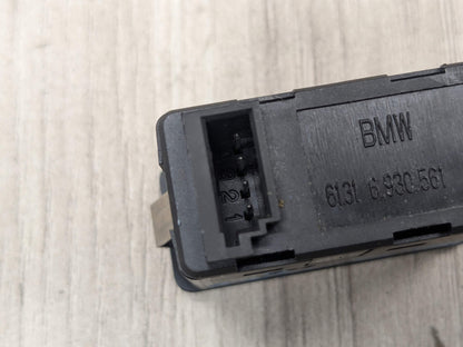 OEM BMW E85 E88 E90 E92 E93 F10 F12 F06 F01 F02 Audio Input Socket Auxilliary