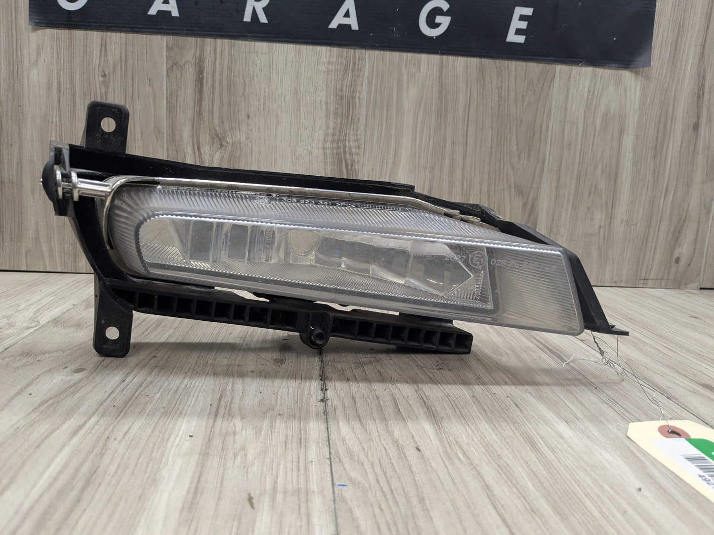 06-08 OEM BMW E85 E86 Z4 Front Right Passenger Side Fog Light Lamp