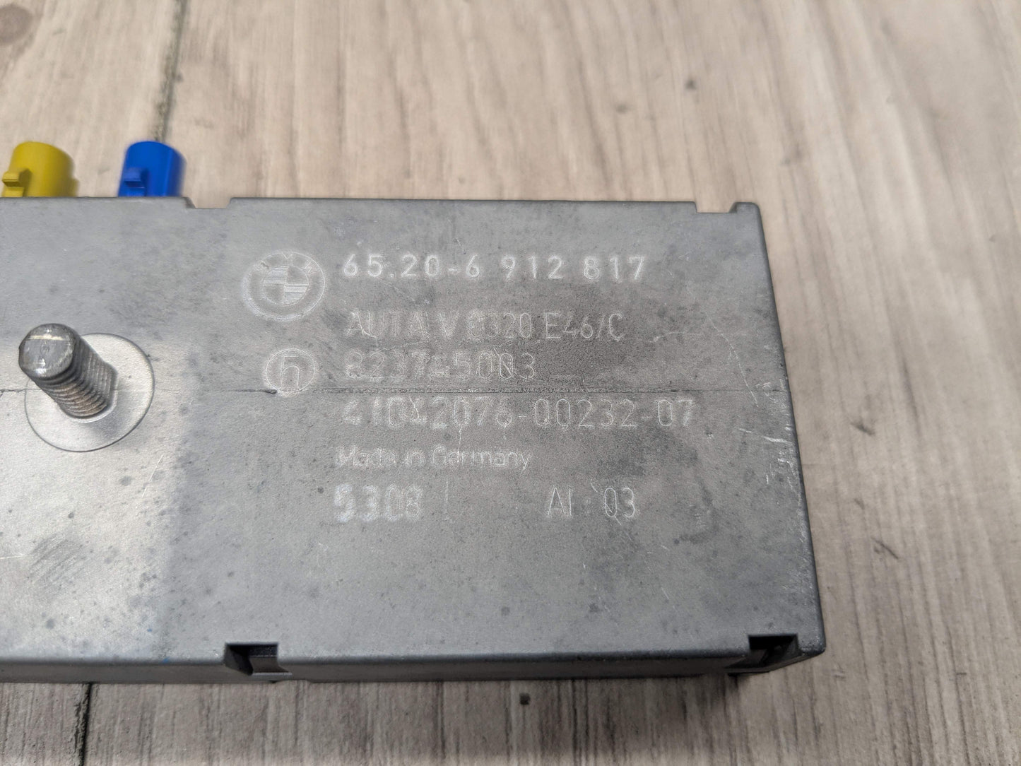 OEM BMW E46 E85 E86 Z4 M3 325 330 Convertible Antenna Amplifier Diversity Module