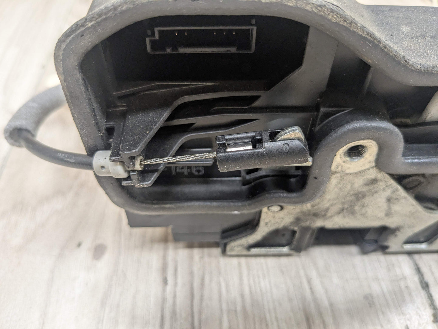 OEM BMW E82 E90 F23 F30 F32 E60 F01 M4 X6 REAR RIGHT Door Lock Latch Actuator