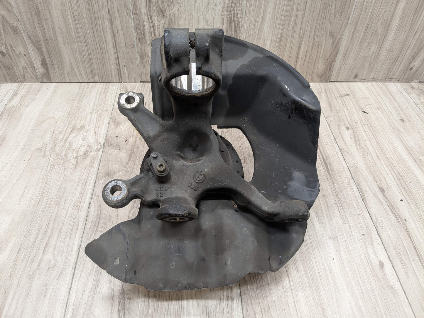 OEM BMW E46 E85 E86 Z4 Front Left Driver Knuckle Hub Spindle Bearing RWD