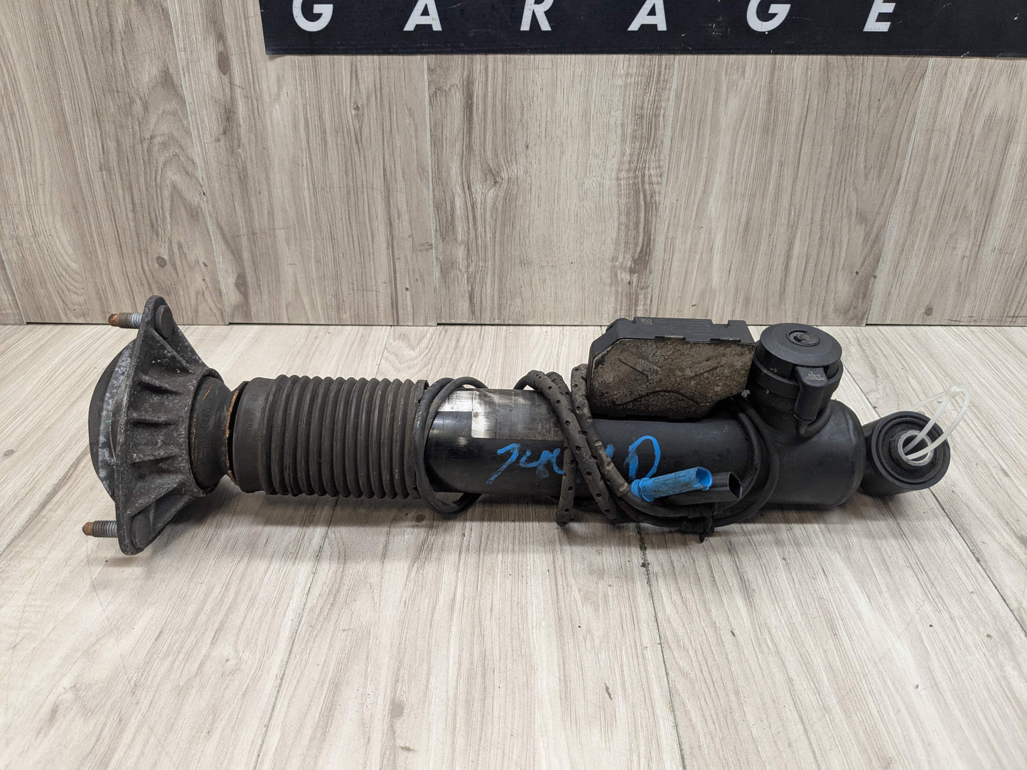 10-13 OEM BMW E70 E71 X5M X6M Rear Left Driver Side Shock Strut Adaptive VDC