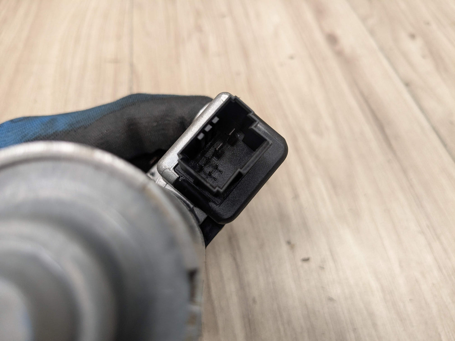 OEM BMW E53 E70 E83 X3 X5 Upper Sunroof Moon Roof Motor Unit