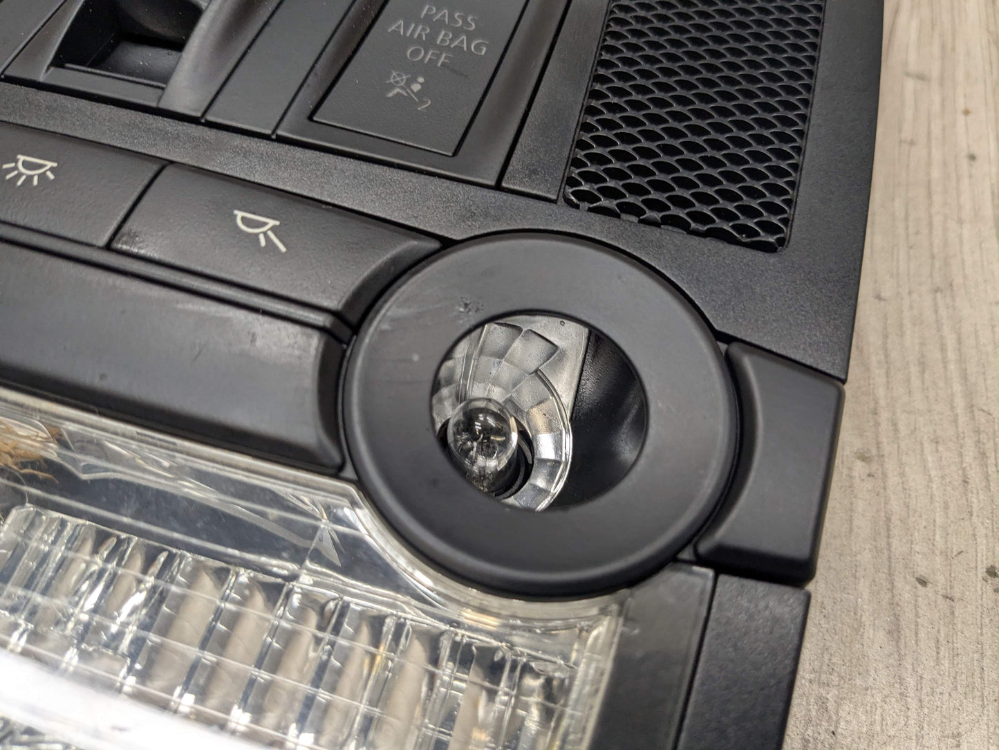 07-13 OEM BMW E70 E71 X5 X6 X5M Roof Console Dome Light Sunroof Switch Black