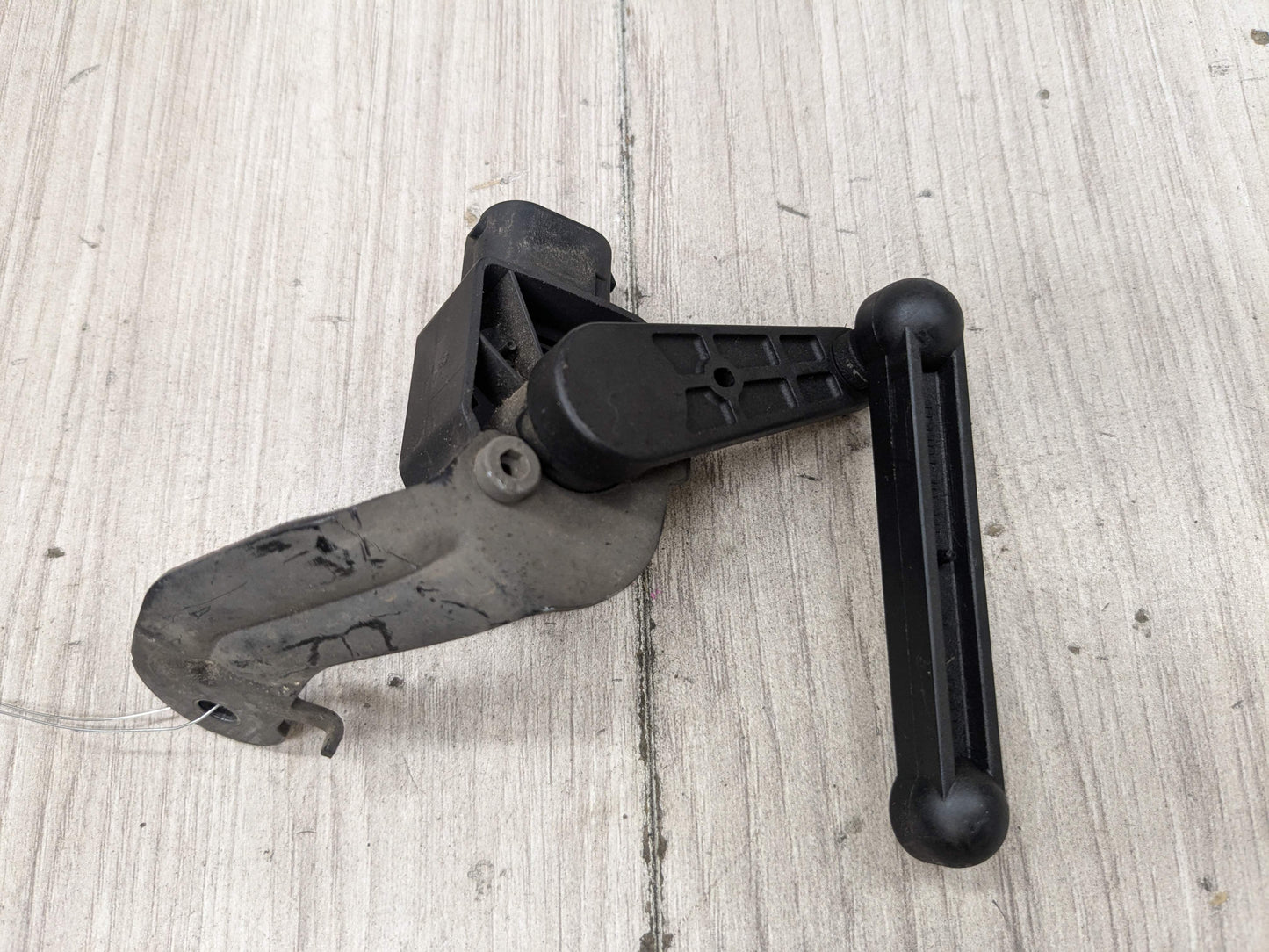 OEM BMW E70 E71 E90 E92 Rear Left Right Suspension Height Level Sensor