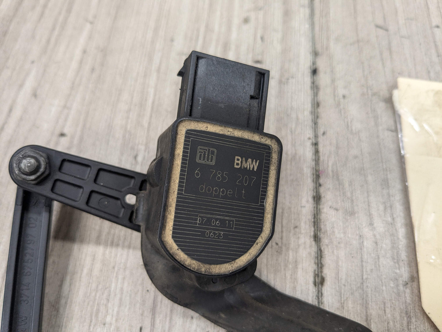 OEM BMW E70 E71 E90 E92 Rear Left Right Suspension Height Level Sensor