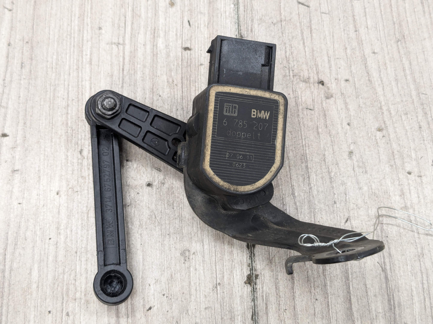 OEM BMW E70 E71 E90 E92 Rear Left Right Suspension Height Level Sensor