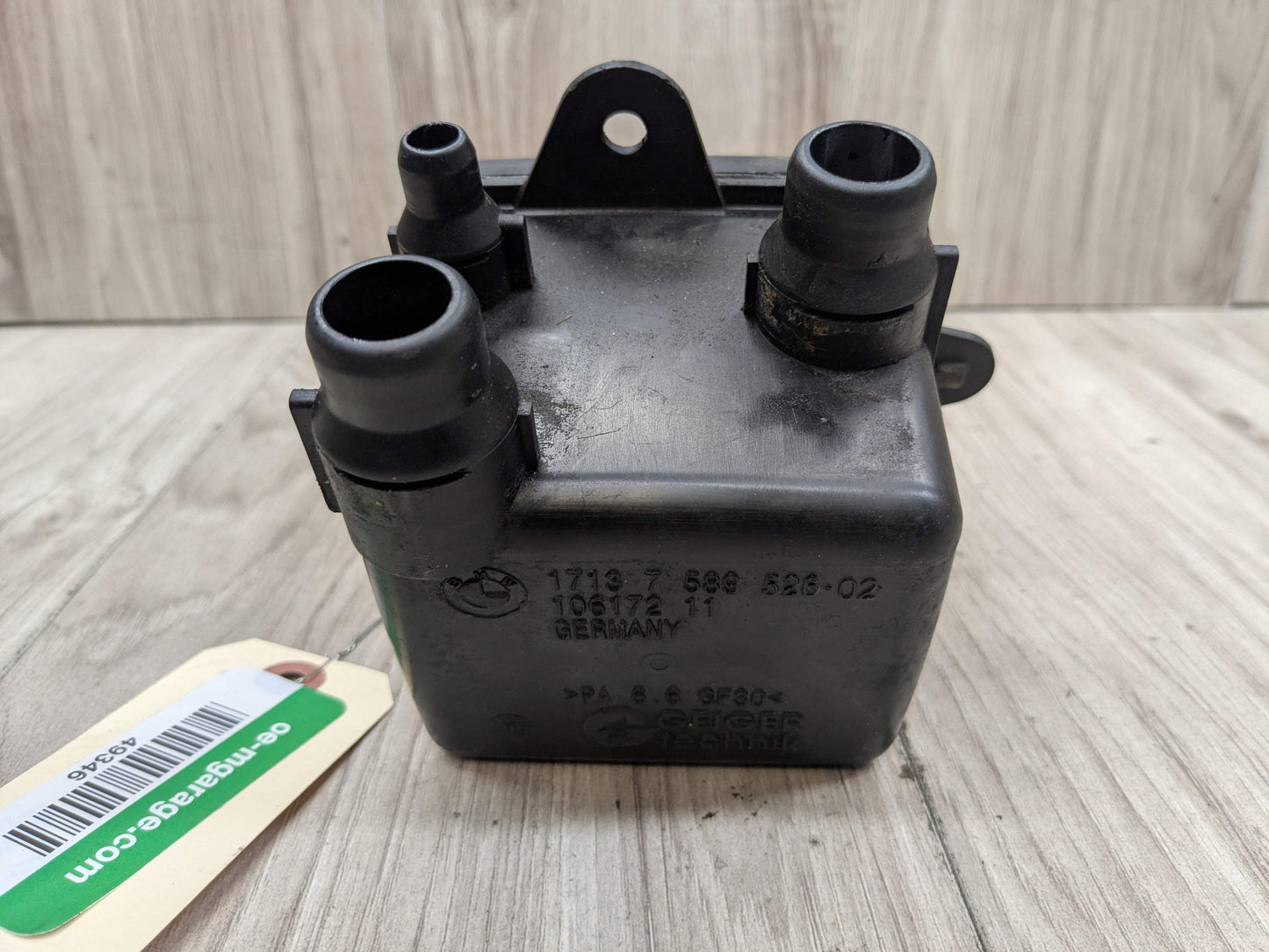 OEM BMW E70 E71 X5M X6M Intercooler Coolant Reservoir Expansion Tank bottle