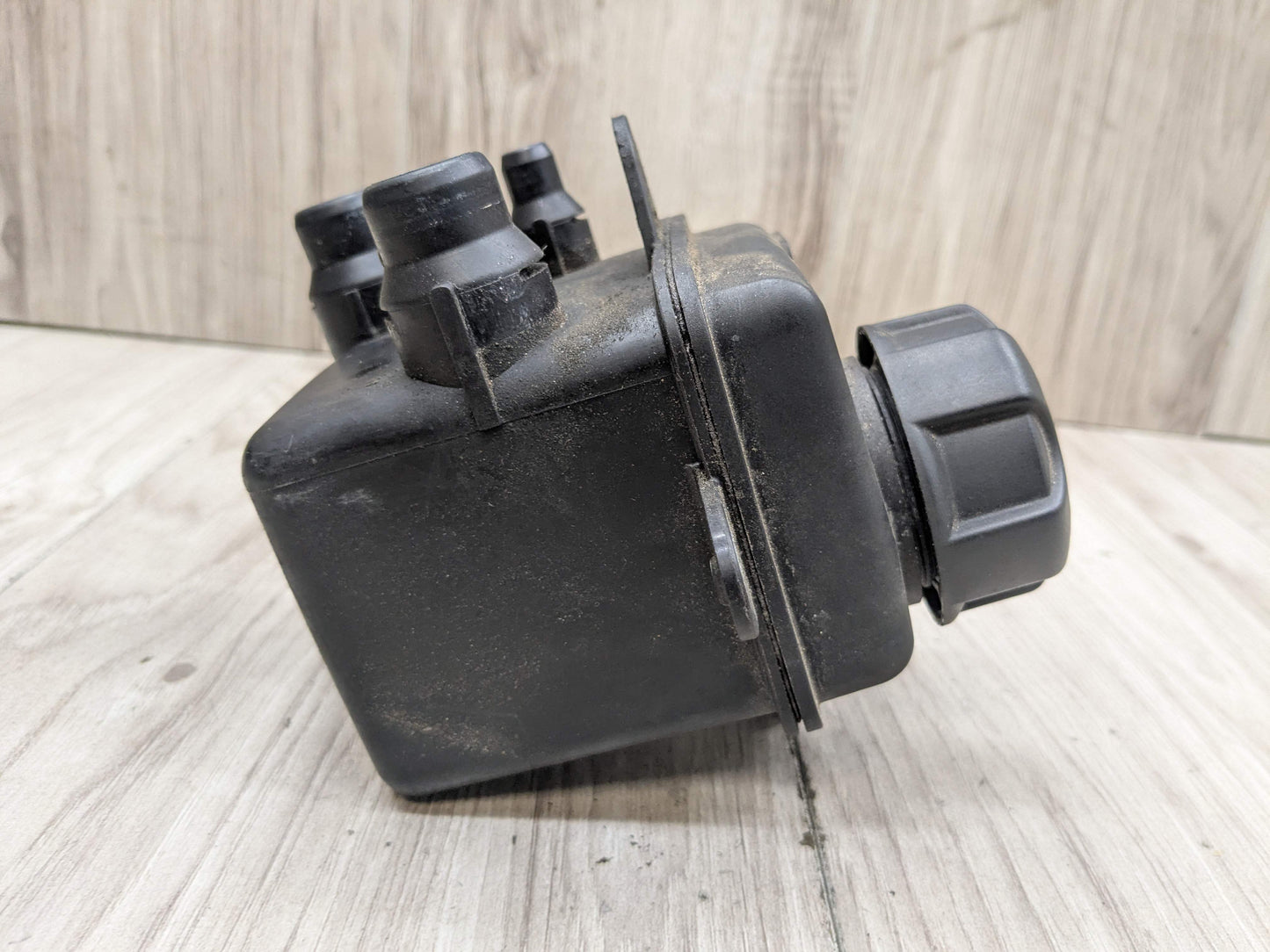 OEM BMW E70 E71 X5M X6M Intercooler Coolant Reservoir Expansion Tank bottle