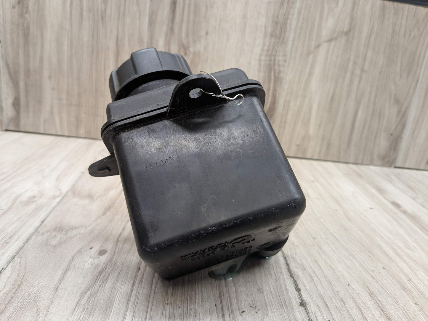 OEM BMW E70 E71 X5M X6M Intercooler Coolant Reservoir Expansion Tank bottle