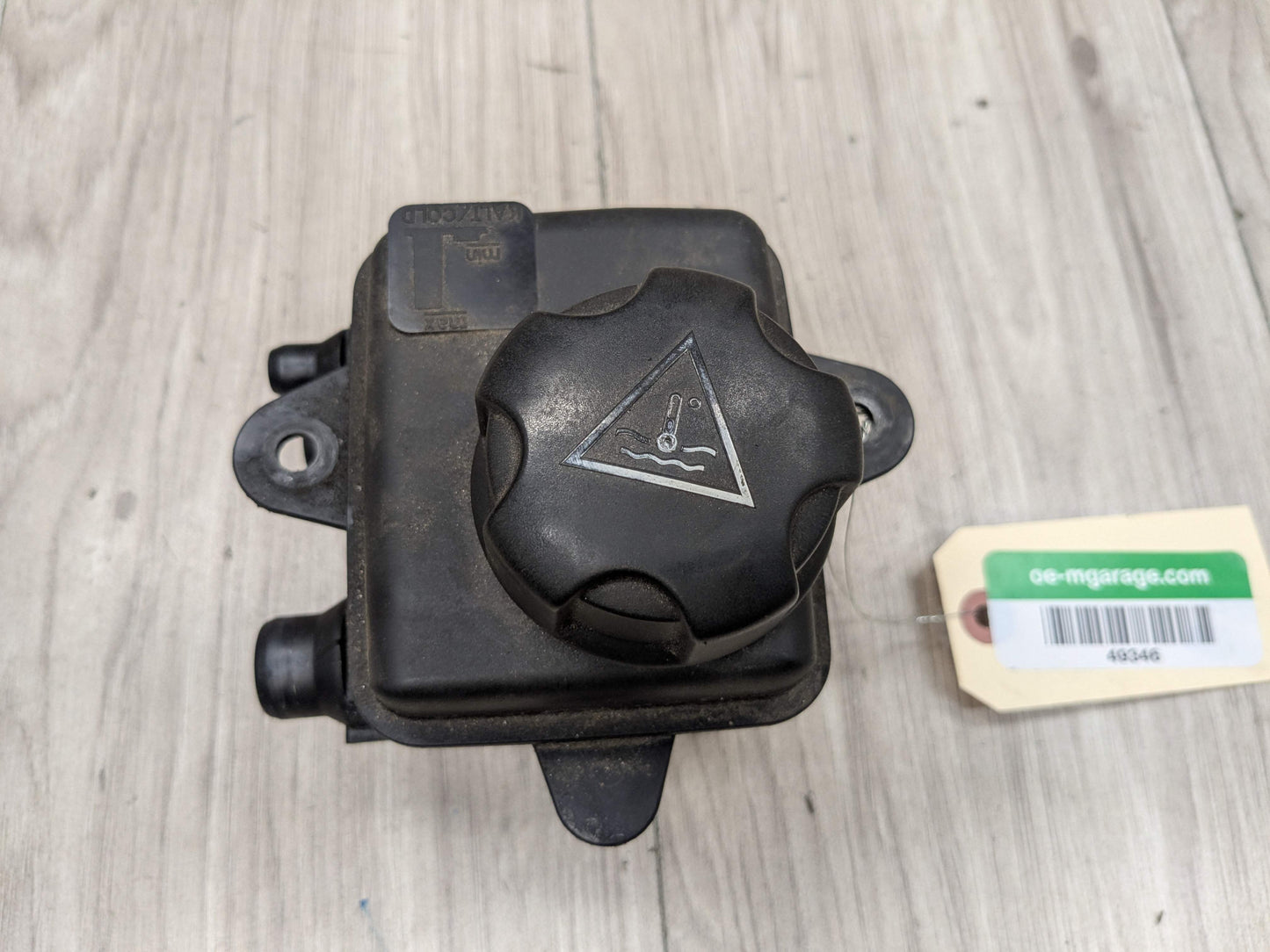 OEM BMW E70 E71 X5M X6M Intercooler Coolant Reservoir Expansion Tank bottle