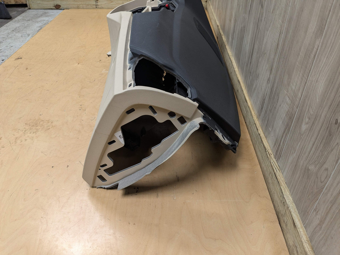 18-21 OEM BMW G01 G02 X3 X4 Dashboard Dash Board Cover Trim Panel Beige/Black