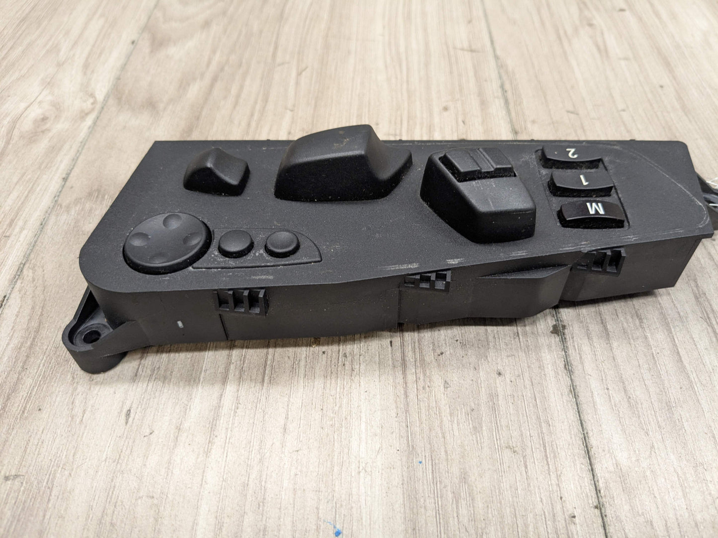 OEM BMW E60 E61 E70 E71 X5 X6 Front Right Passenger Power Seat Control Switch