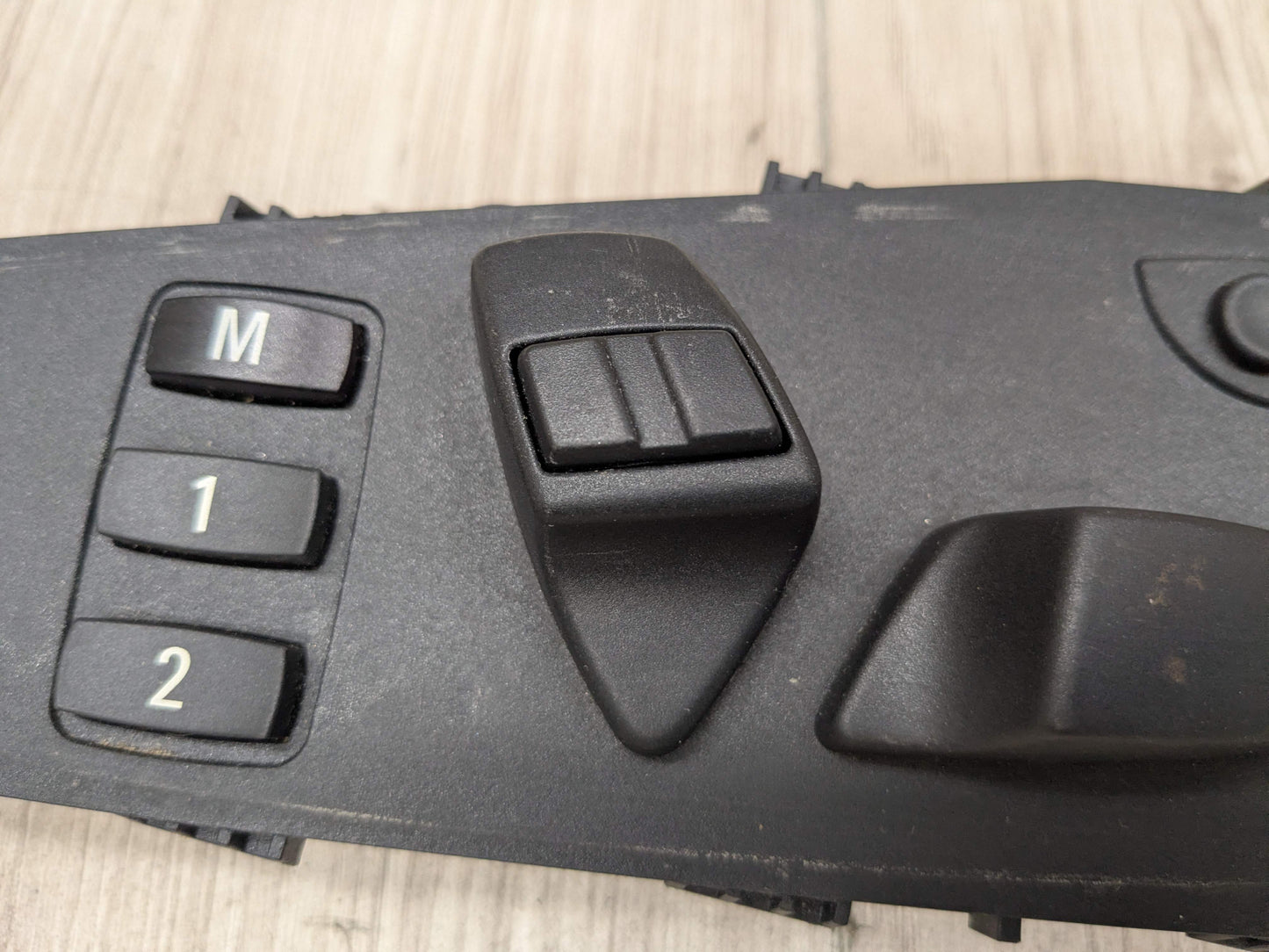 OEM BMW E60 E61 E70 E71 X5 X6 Front Right Passenger Power Seat Control Switch