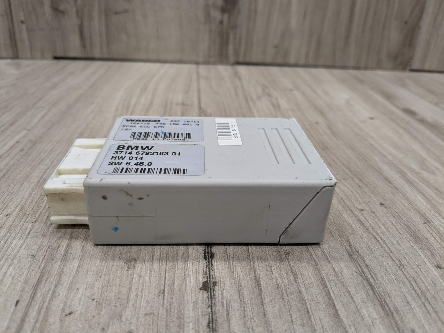 OEM BMW E70 E71 X5 X6 X5M X6M Rear Air Suspension Control Module Computer Unit