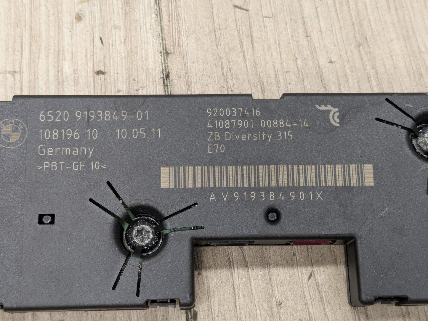06-13 OEM BMW E70 X5 X5M Antenna Amplifier Diversity Receiver Module 315 MHZ