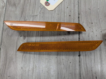 OEM BMW E70 E71 X5M X6M FRONT Bumper Left Right Side Reflector Marker Light