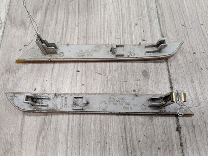 OEM BMW E70 E71 X5M X6M FRONT Bumper Left Right Side Reflector Marker Light