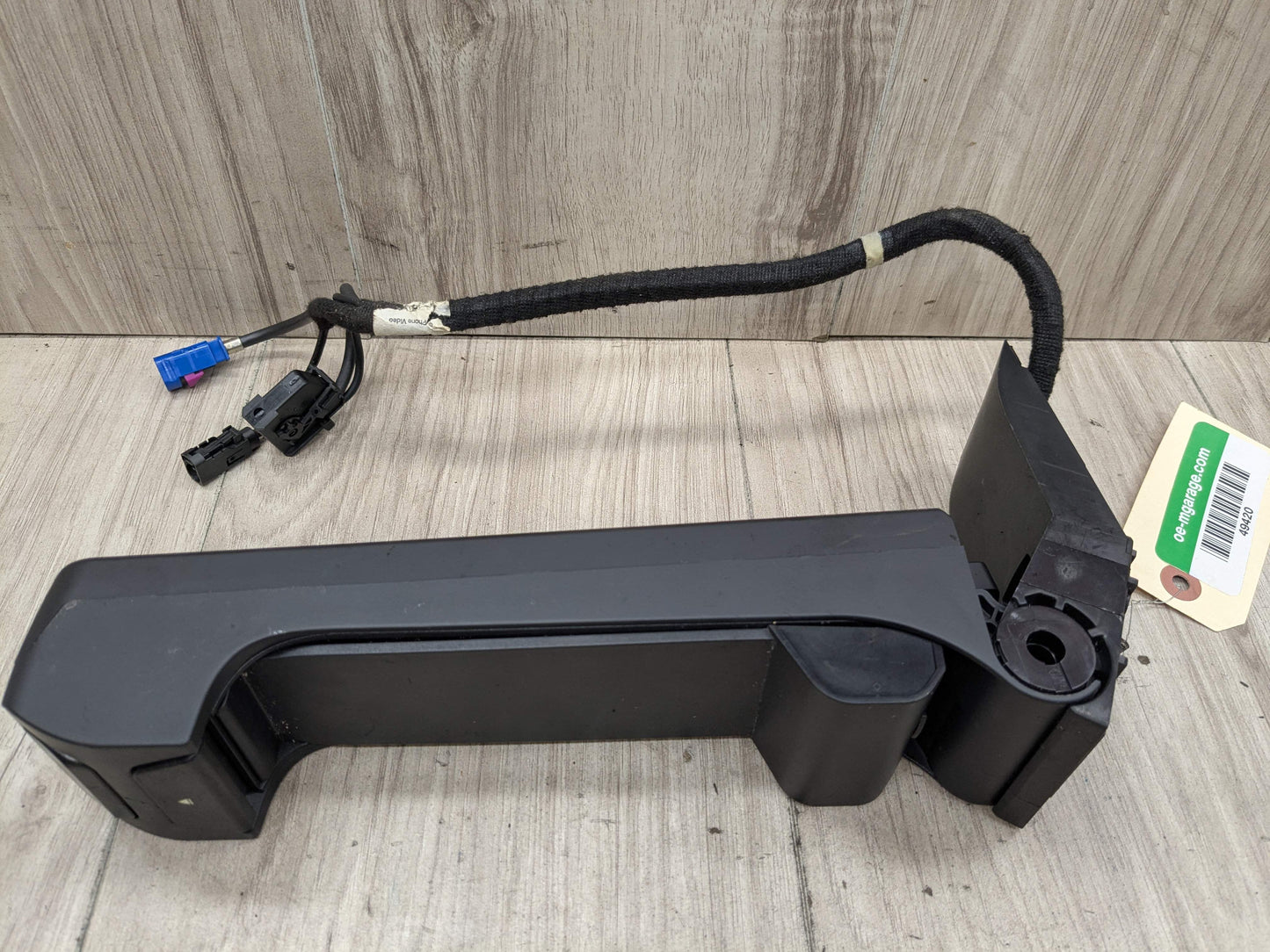 07-14 OEM BMW E70 E71 X5 X6 Front Center Console Phone Holder Tray